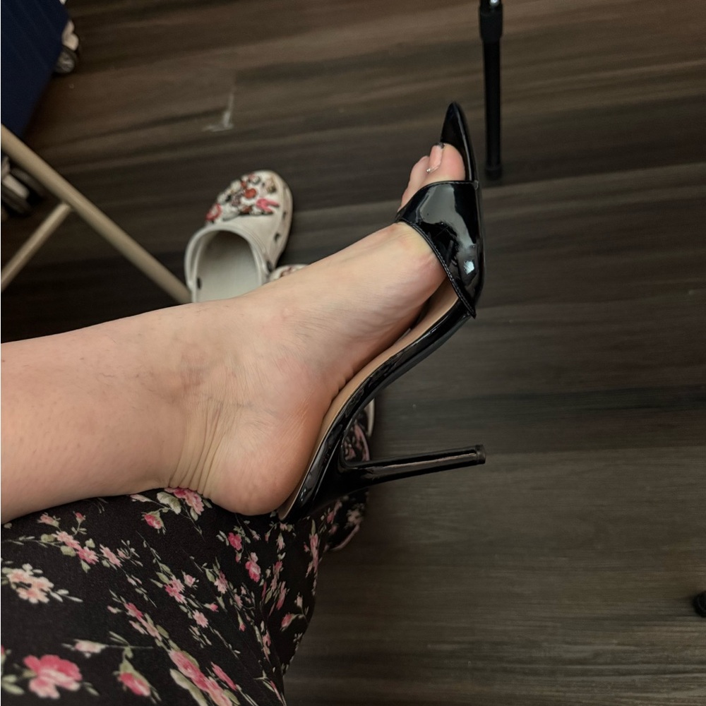 Elegant Black Stiletto Heels